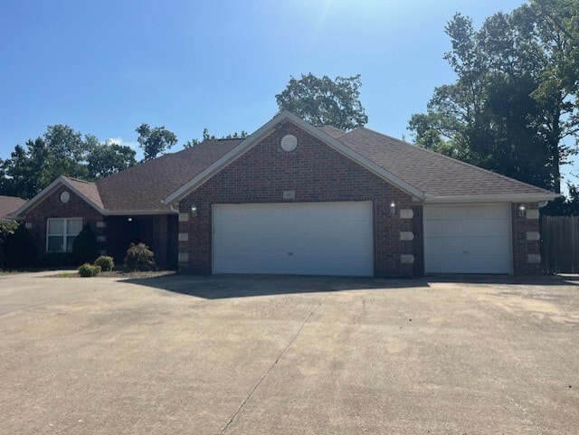Photo - 503 Tunbridge Dr