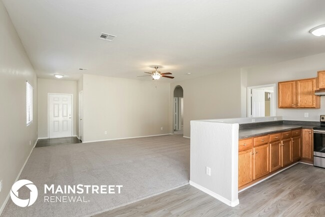 Photo - 1016 W Lydia Ln