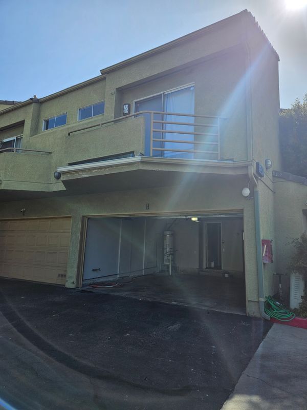 15341 Hunsaker Ave Unit H
