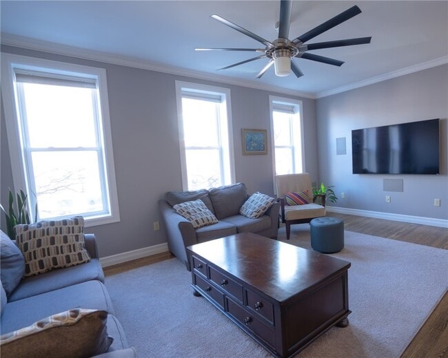 Photo - 90 E Market St