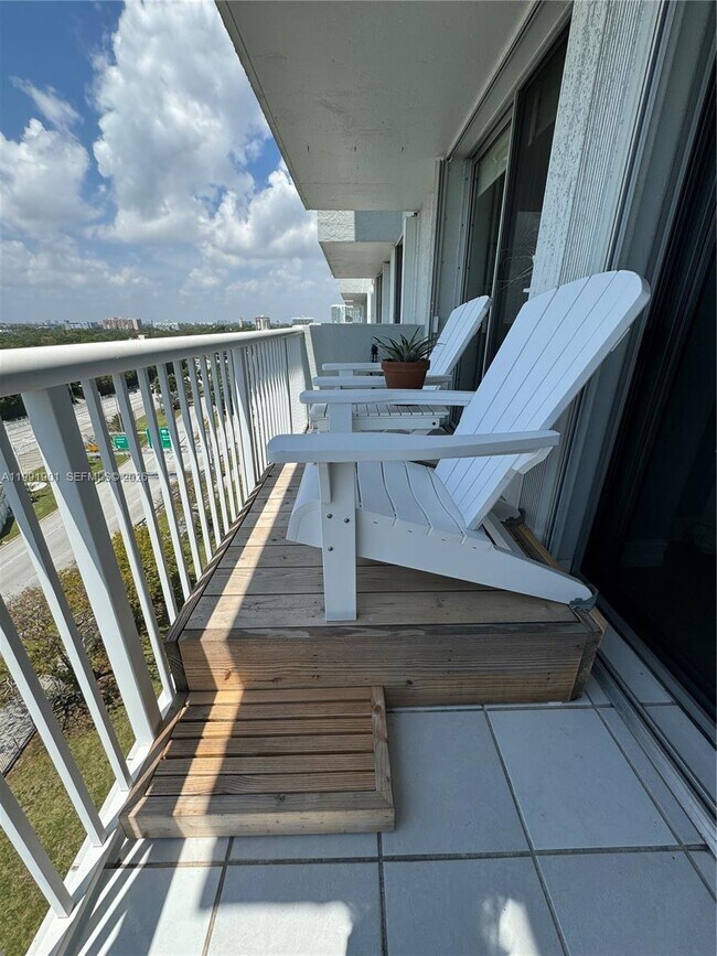 Photo - 150 SE 25th Rd Unit 11L