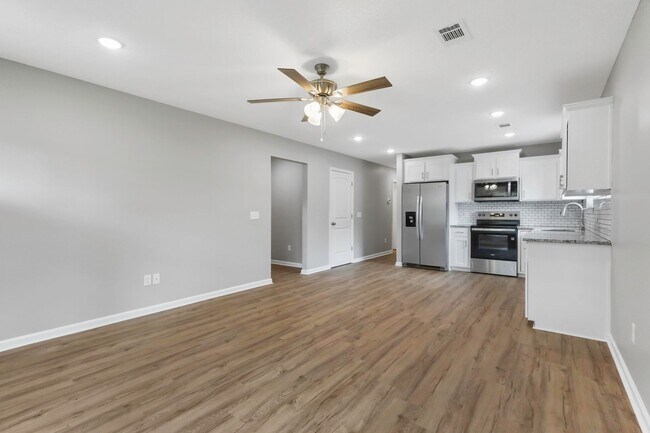 Photo - 3 bed 2 bath NEW CONSTRUCTION for RENT!