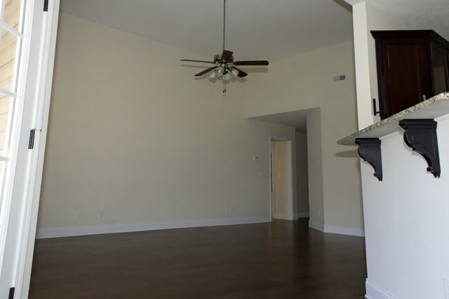 Photo - 1275 Eagle's View Dr