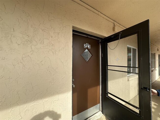 Photo - 4037 Lake Bayshore Dr Unit 203