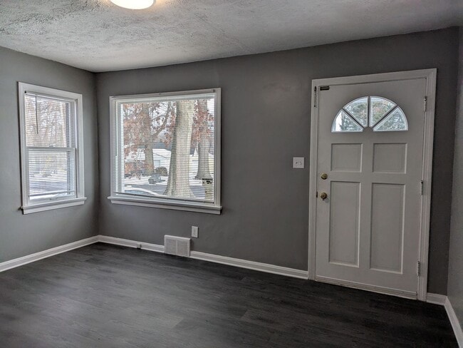 Photo - 1266 Magnolia Ave