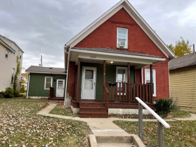 Photo - 1022 Huffman St Unit 1