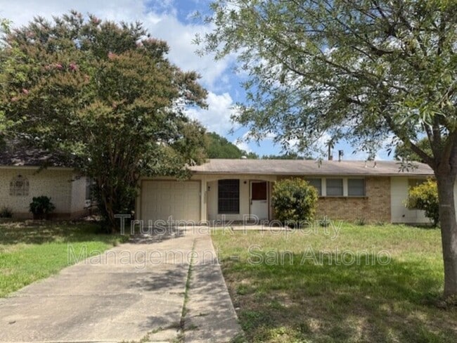 Photo - 847 Boulder Dr House