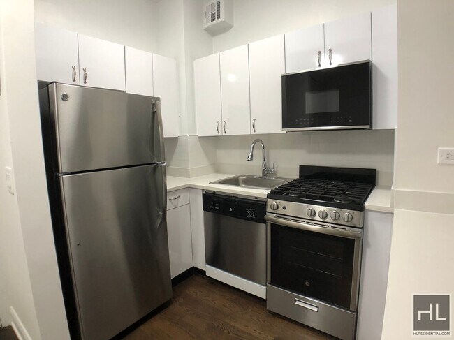 Photo - WEST 22 STREET Unidad 4H