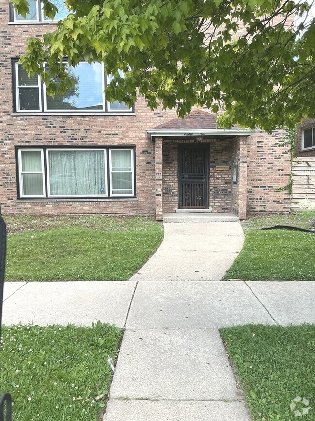 Building Photo - 82 Luella Ave Rental