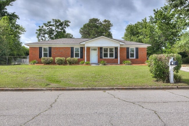 Building Photo - 3 Bedroom Ranch