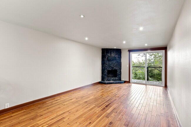 Photo - 2645 Woodstone Pl