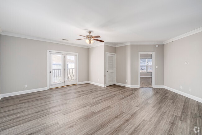 3BR, 2BA - 1,500SF - Living Room