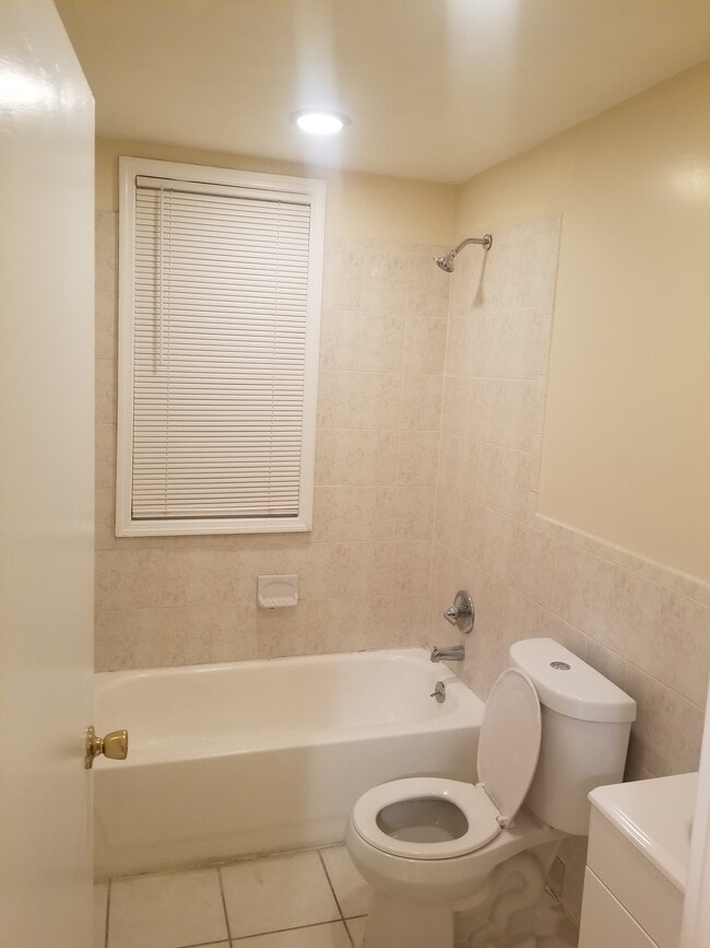 Photo - 496 21st St Unidad 2