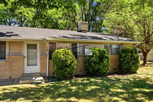 Building Photo - 159 W 4850 S Unit 159
