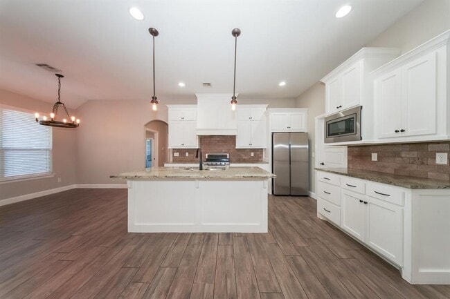 Photo - 207 Casey Ln