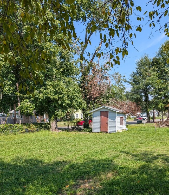 12 Naglee Ave
