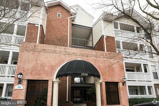 Building Photo - 1524 Lincoln Way Unit 422 Rental
