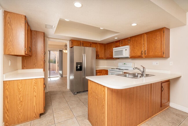 Photo - 1656 N Sierra Vista Dr