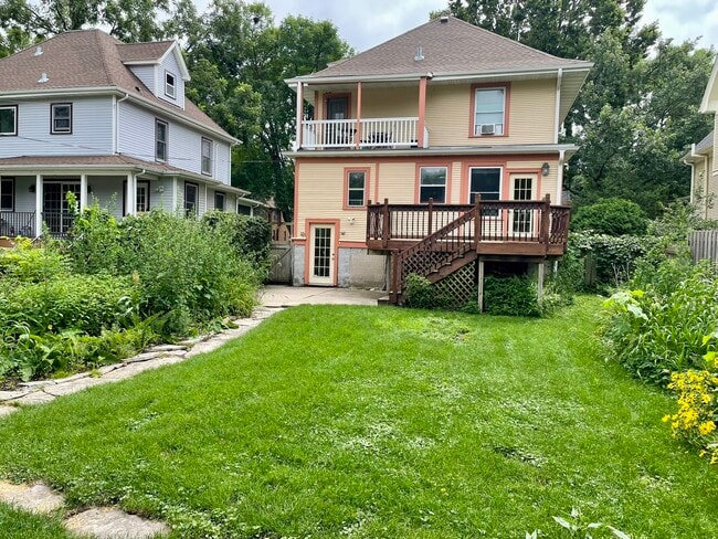 Photo - 1326 Vilas Ave Unit Lower Flat