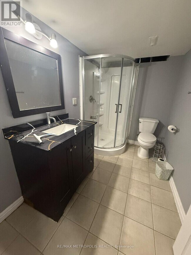 Photo - 51 William Honey Crescent