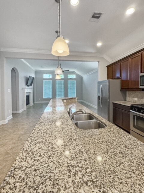 Photo - 2119 Llerena Ln