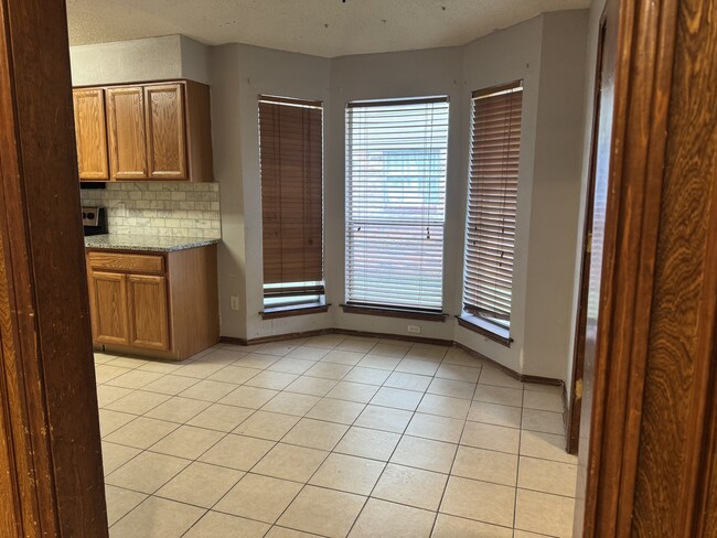 Rincón de desayuno - 7110 Ridgeview Dr