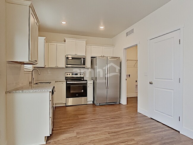 Photo - 2108 104th Dr SE