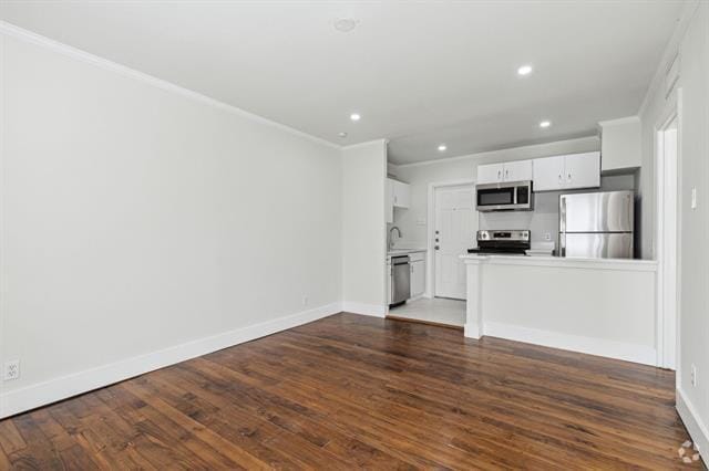 Building Photo - 4101 Douglas Ave Unit 202 Rental