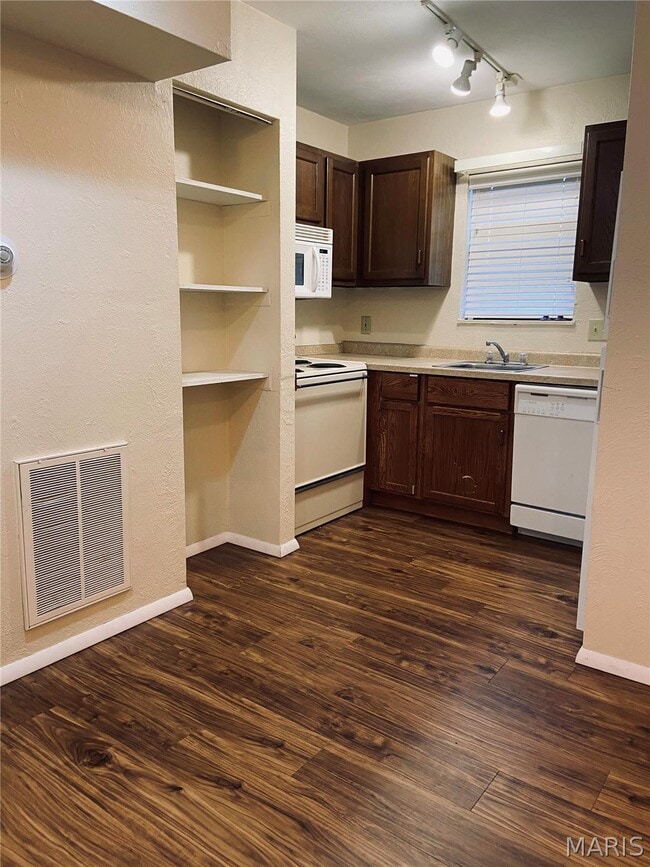 114 Ashley Dr