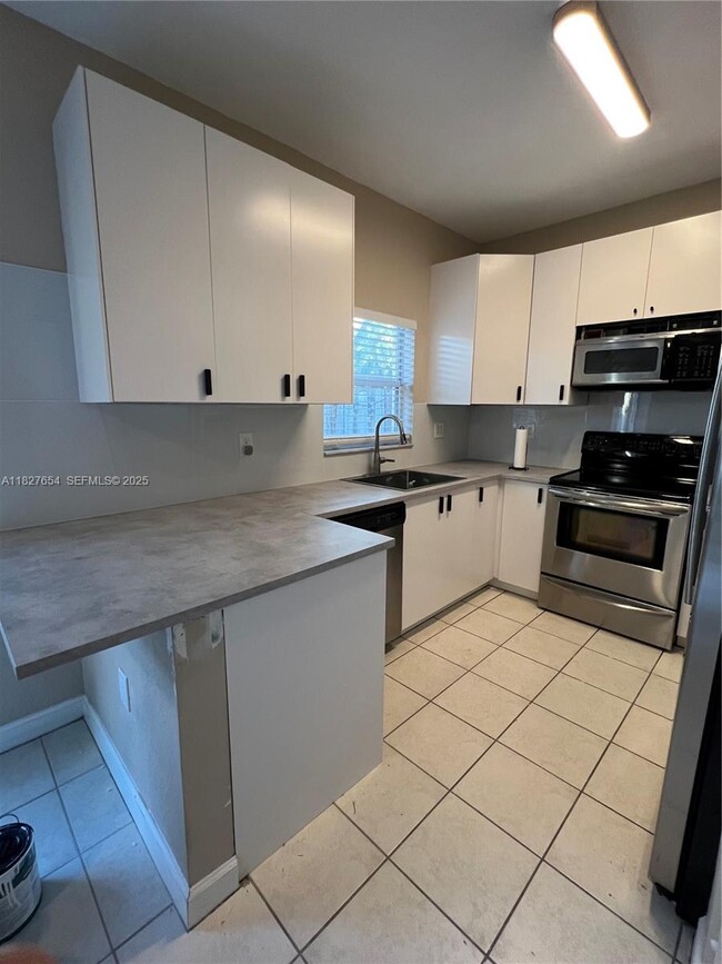 Photo - 4104 NE 24th Dr