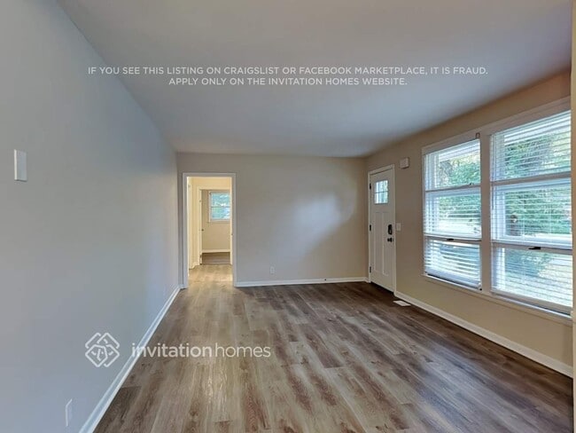 Photo - 562 Whispering Hills Dr