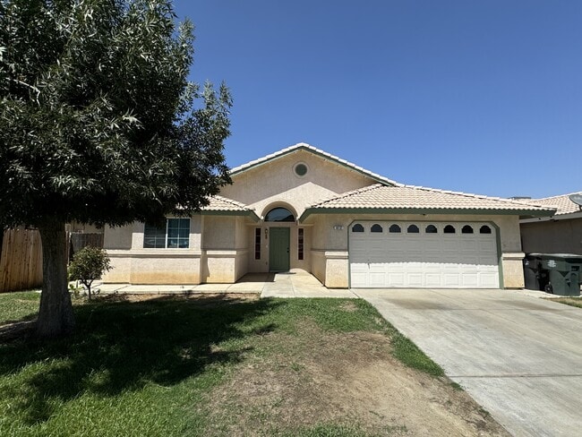 Building Photo - 612 Calle Orlando