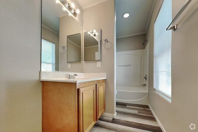 Building Photo - 4271 Olympic Point Dr Rental