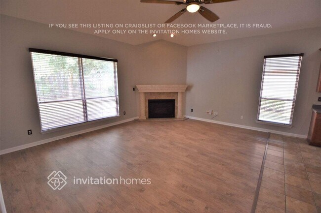 Photo - 1260 Harbour Town Dr