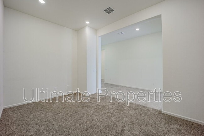 Photo - 25172 N 106th Dr