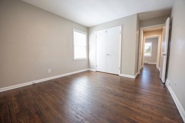 Photo - 5976 Hodgman Dr