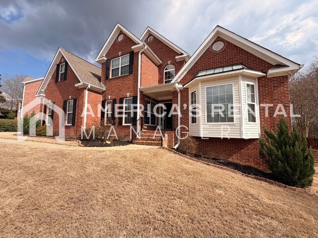 Photo - JUST LISTED - Spacious Five Bedroom Residence in Meadowbrook!