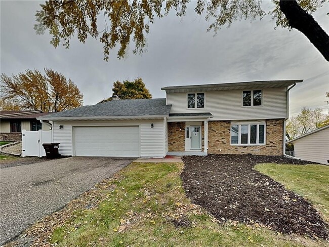 Building Photo - 8525 Ivywood Ave S