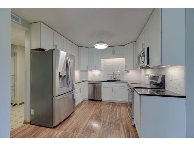 Photo - 450 Ford Rd Unidad 319