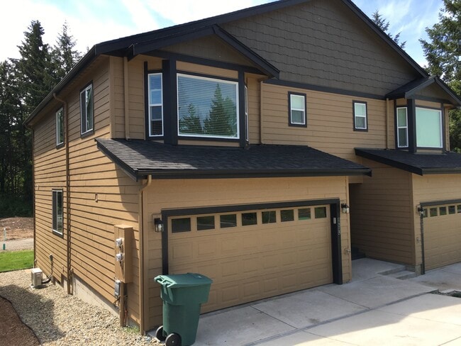 Photo - 197 Cloverdale Rd