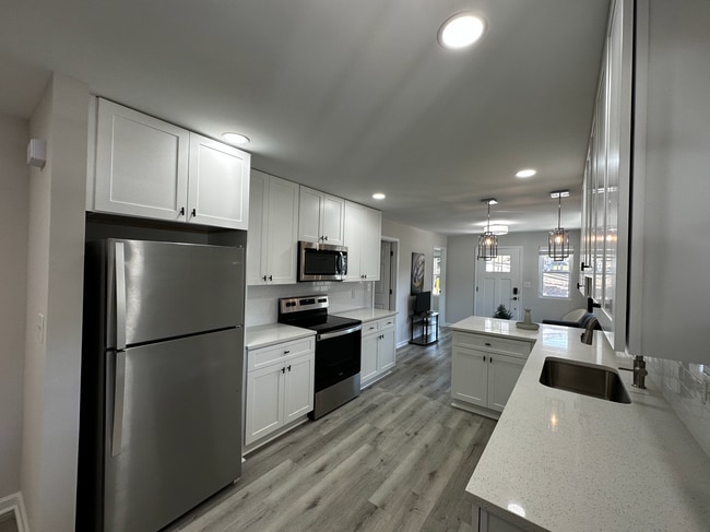 Photo - 1100 Holly St NW Unit A