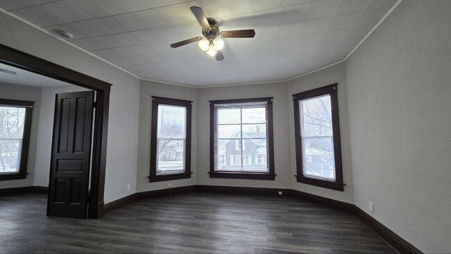 ?? Spacious 3BR/1BA First-Floor Home with Garage & Fenced Yard in Quiet Michigan City Neighborhood