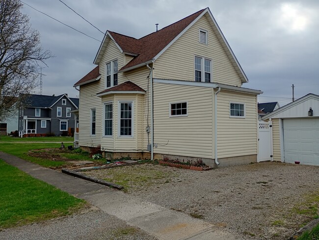 Photo - 501 W Main St