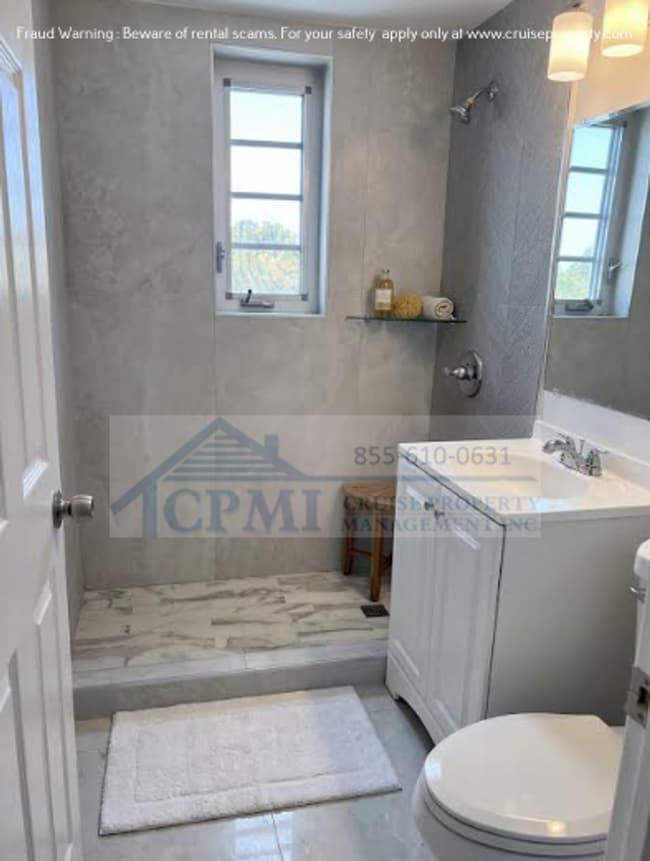 Photo - 3631 Thomas Ave Miami, FL 33133