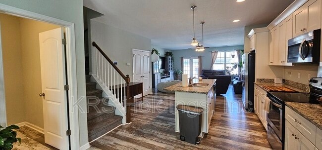 Photo - 918 Hillside Ave