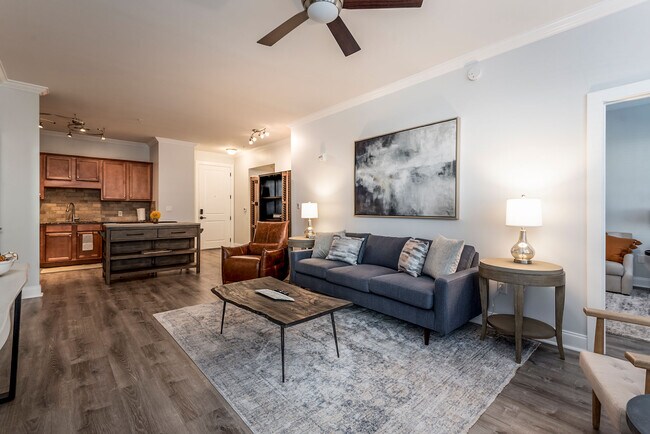 Photo - 445 W Blount Ave Unit 322