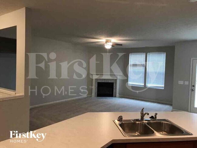 Photo - 4653 Rainwater Ln