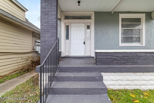 Photo - 2604 Hale Ave