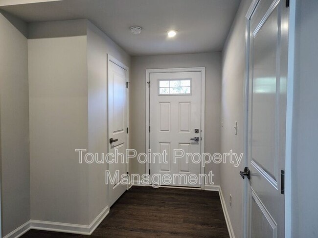 Photo - 8031 Sinnet Pl