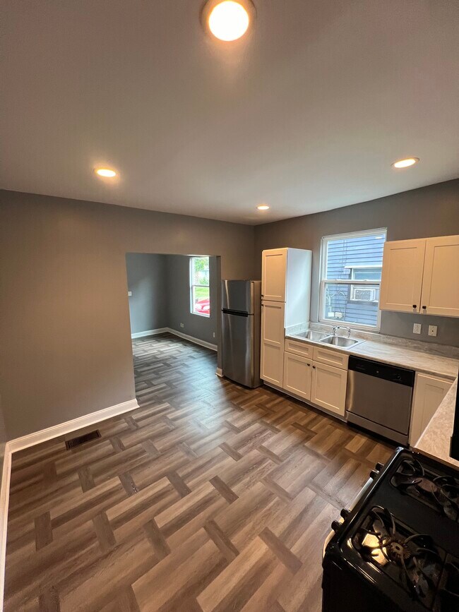 Photo - 2165 N Tonti St